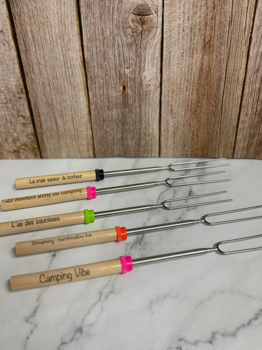 Fourchette extensible en acier inoxydable avec poignée en bois(à l’unité)