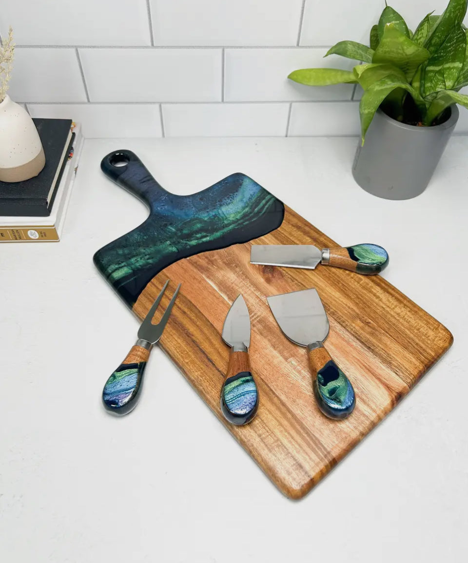 Planche à charcuterie 8’’ x 16’’ | Aurore boréale