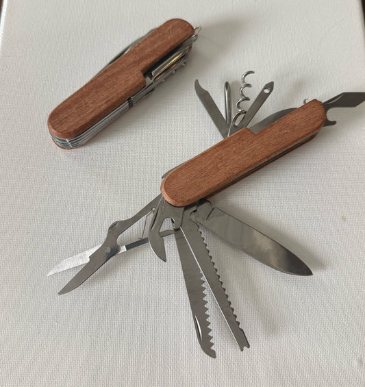 Multi outils de poche personnalisés