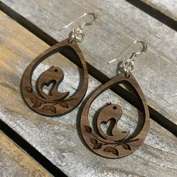 Boucles d'oreilles en bois de noyer